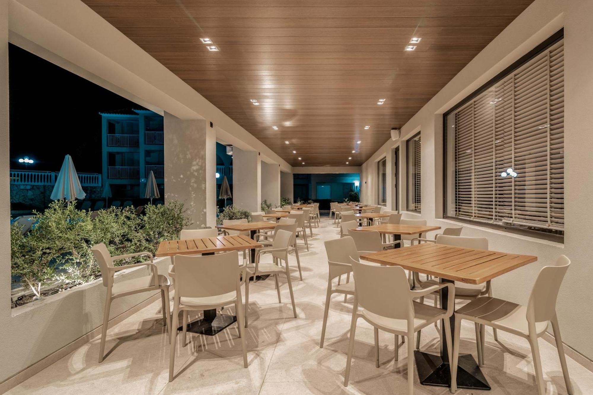 Planos Hotel Екстер'єр фото