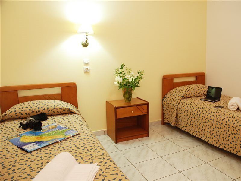 Planos Deluxe Планос Екстер'єр фото