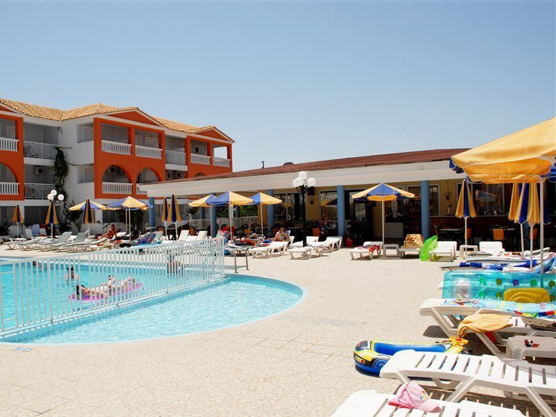 Planos Hotel Екстер'єр фото